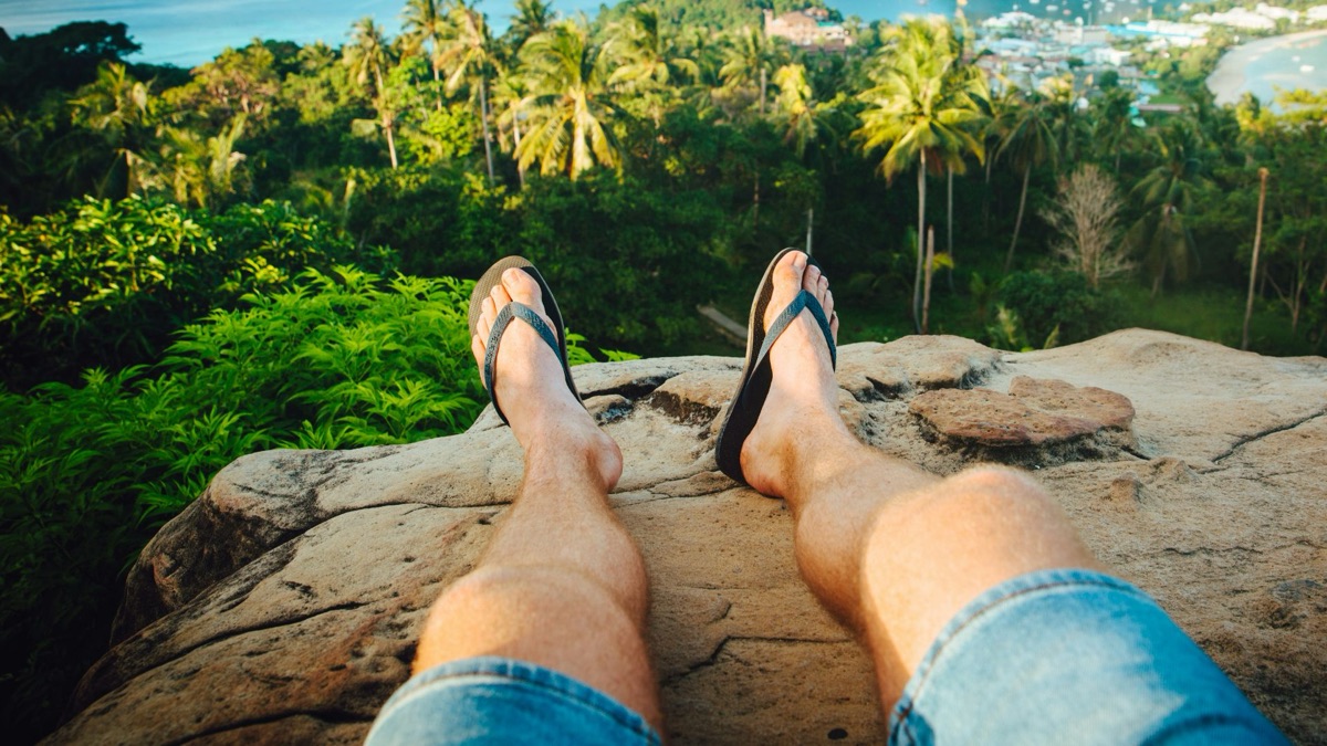 5 Realistic Things You Should Do If You Ever Get Stranded On An Island
